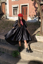 Load image into Gallery viewer, Black Beijinho