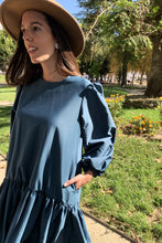 Load image into Gallery viewer, Blue Faia