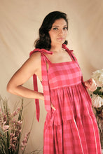 Load image into Gallery viewer, Doris