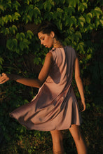 Load image into Gallery viewer, Peonia