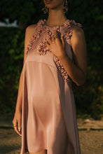 Load image into Gallery viewer, Peonia