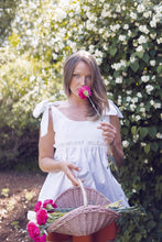 Load image into Gallery viewer, Camélia