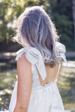 Load image into Gallery viewer, Camélia