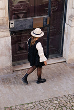 Load image into Gallery viewer, Tília