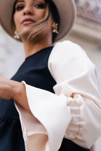 Load image into Gallery viewer, Tília