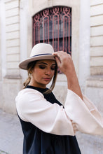 Load image into Gallery viewer, Tília