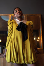 Load image into Gallery viewer, Bellini