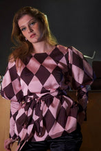 Load image into Gallery viewer, Cosmopolitan