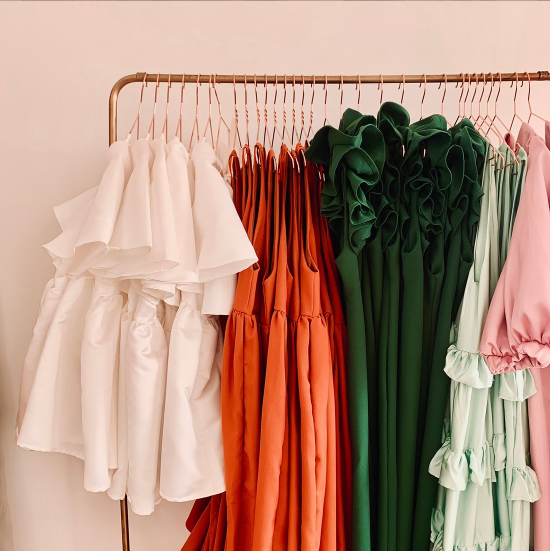 Sugestões para um Guarda-Roupa Mais Sustentável